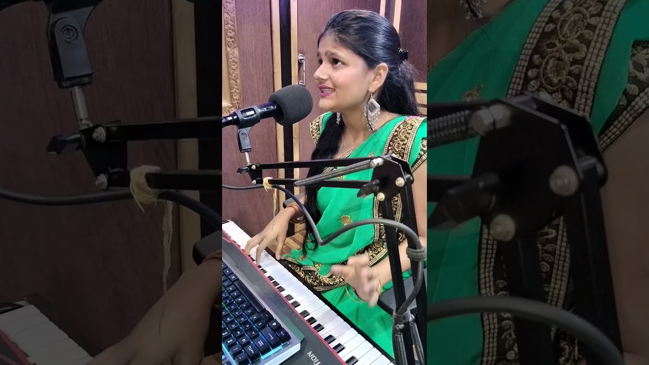 Shantabai shantabai #viralvideo #shortvideo #livesinging #marathisong #funnyvideo #ytshortsindia