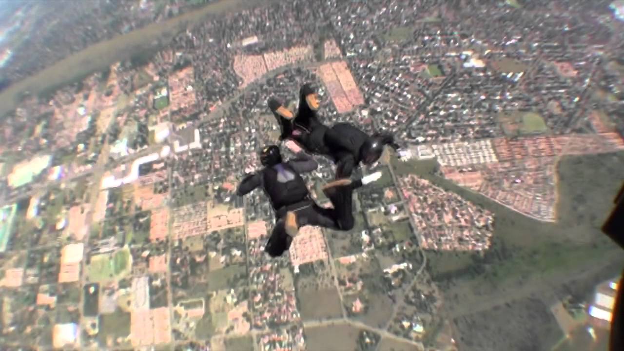 Formation Skydiving - 2-way SASL