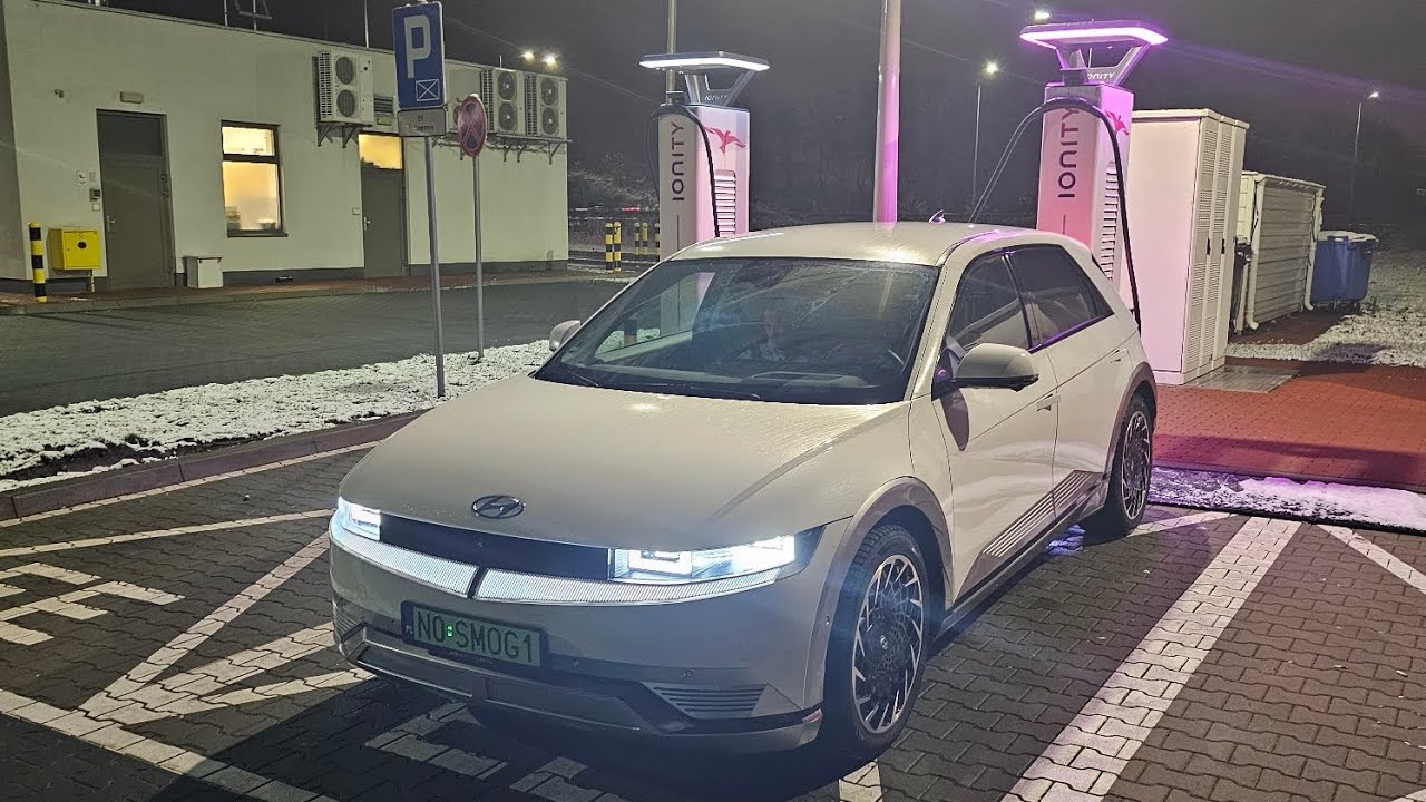 Hyundai Ioniq 5 77kWh AWD. Ładowanie na Ionity Poznań z pełną mocą.