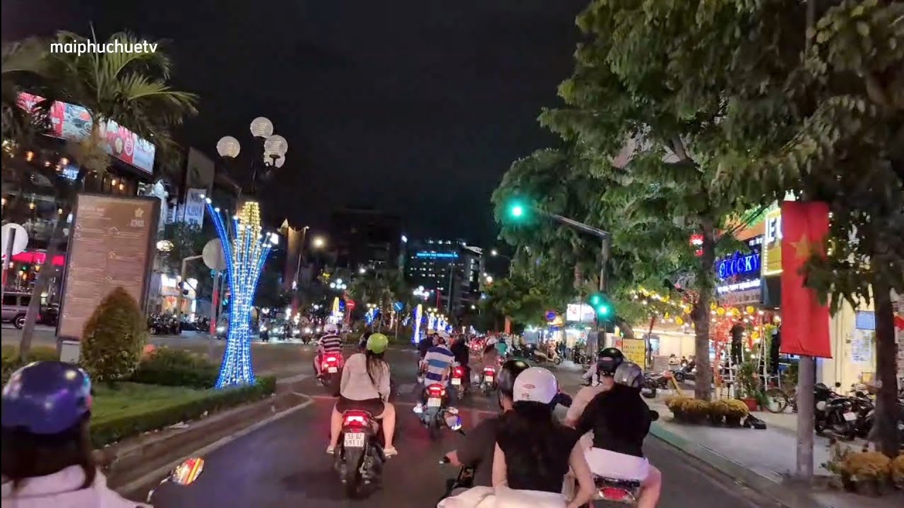 Ngỡ ngàng đường Phan Xích Long quận Phú Nhuận Sài Gòn #maiphuchuetv #xuhuongyoutube 