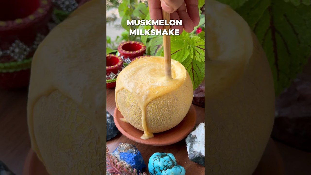 Muskmelon Milkshake 🍈🥛🧊. #fruits #milk #youtubeshorts #shortsviral  #omkarpawar 808520741