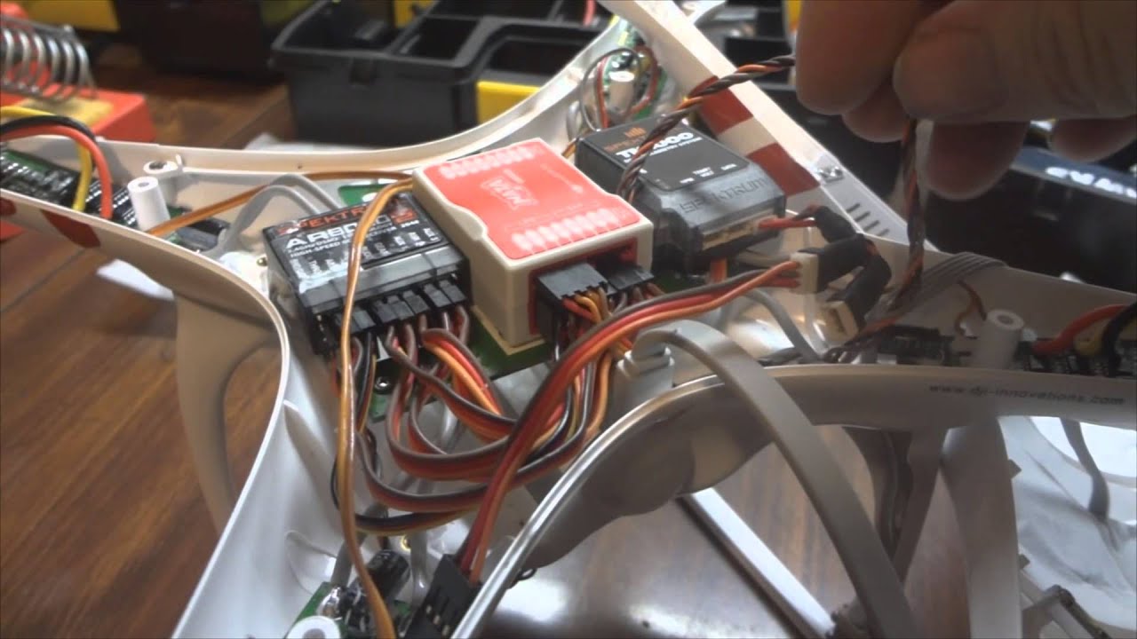 DJI Phantom Spektrum AR8000/TM1000 Installation