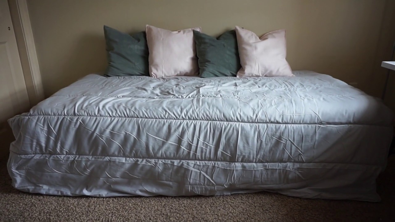 IKEA Hack: Small Space Turned Office/Guest Bedroom