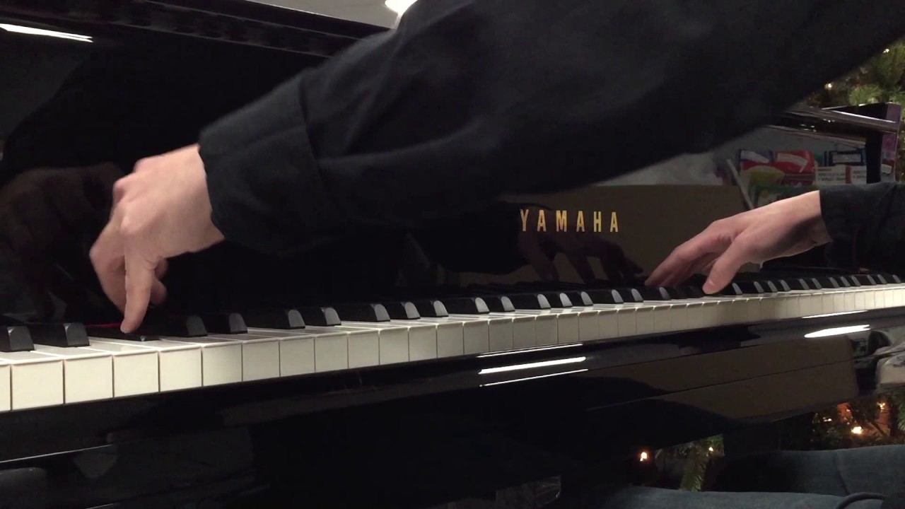 Yamaha C1X under the Christmas Tree - Piano Héritage Inc.