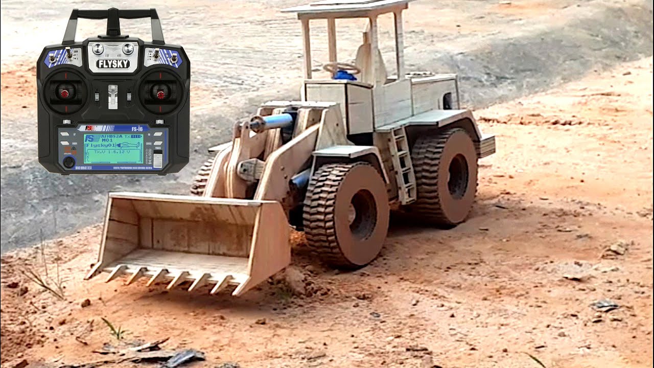 RC WHEEL LOADER out of wood