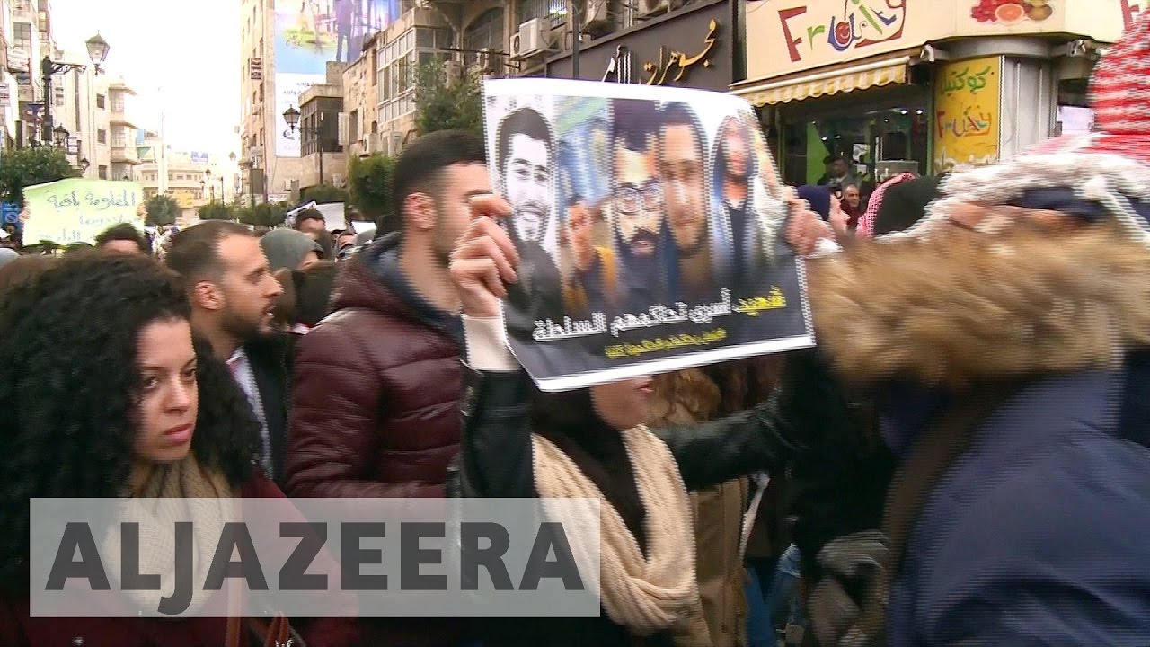 Palestinian police crackdown on protest against security cooperation with Israel