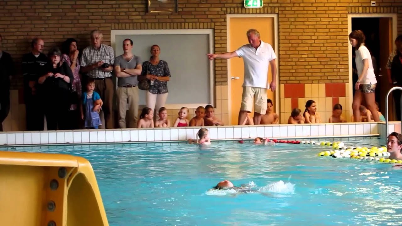 Zwemdiploma A - Nienke - 24 maart 2012 Zwembad Sherpa, Baarn
