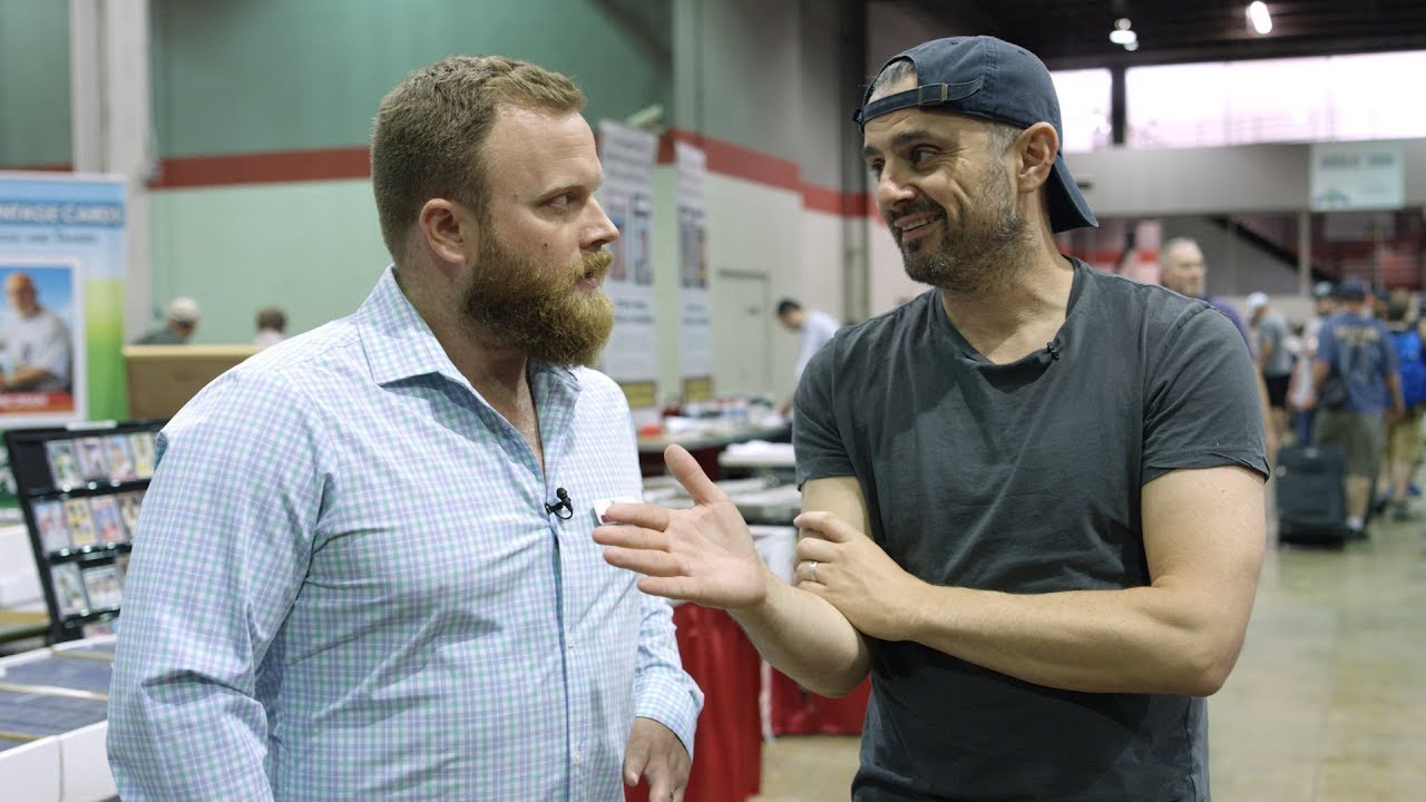Jimmy Spence Talks Authentication with Gary Vee at the 40th National Sports Collectors Convention