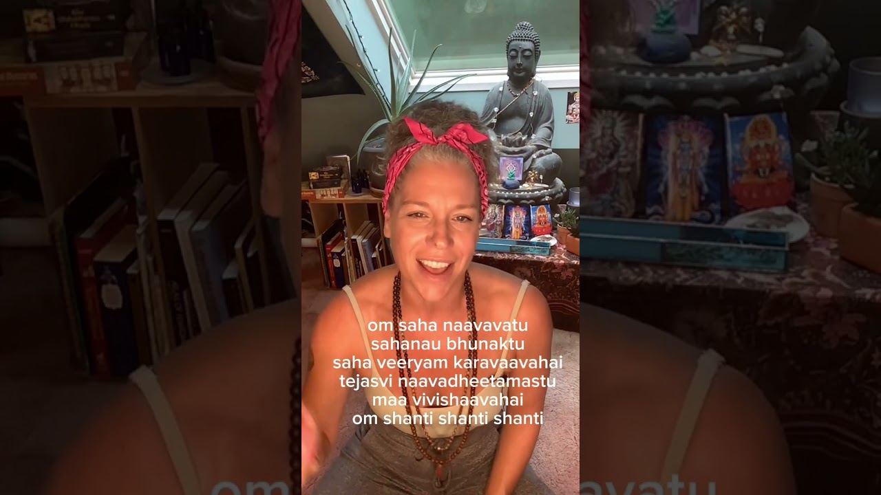 Shanti Mantra #chantingmantras #mantrameditation #mantramusic #mantrahealing