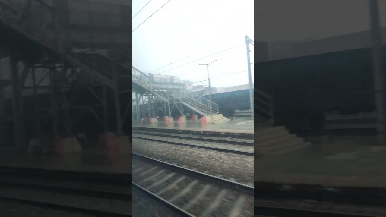 #trainrace #race #train #reels #railvlogger #subscribe #travel #railway #song 