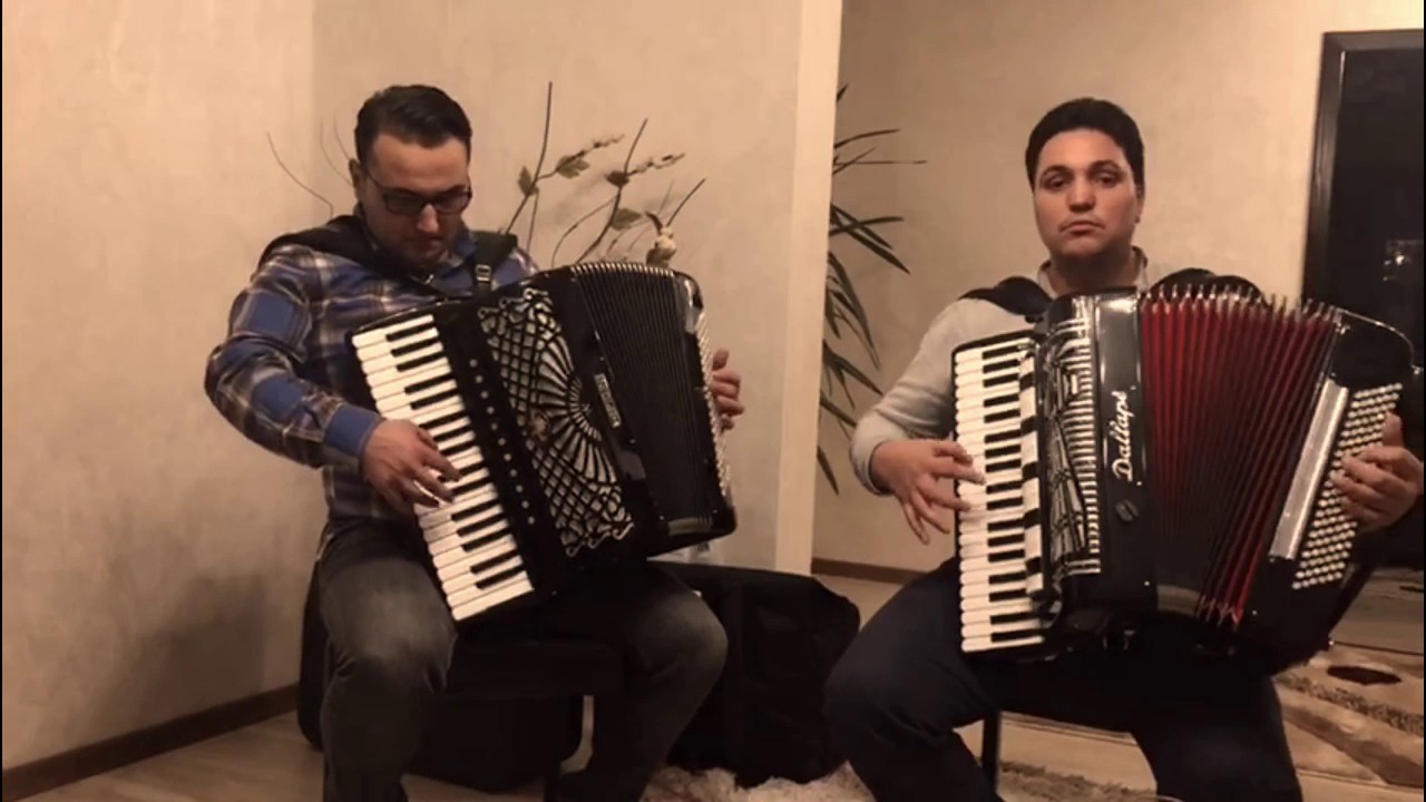 Fratii strugariu