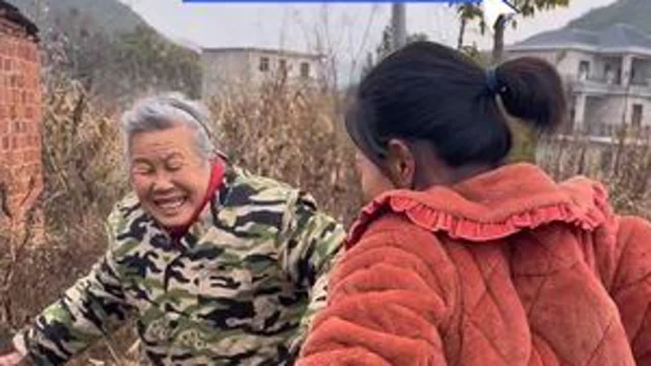 周周种大蒜人都要笑出病来#上热搜 #搞笑 #我的乡村生活 #原创视频
