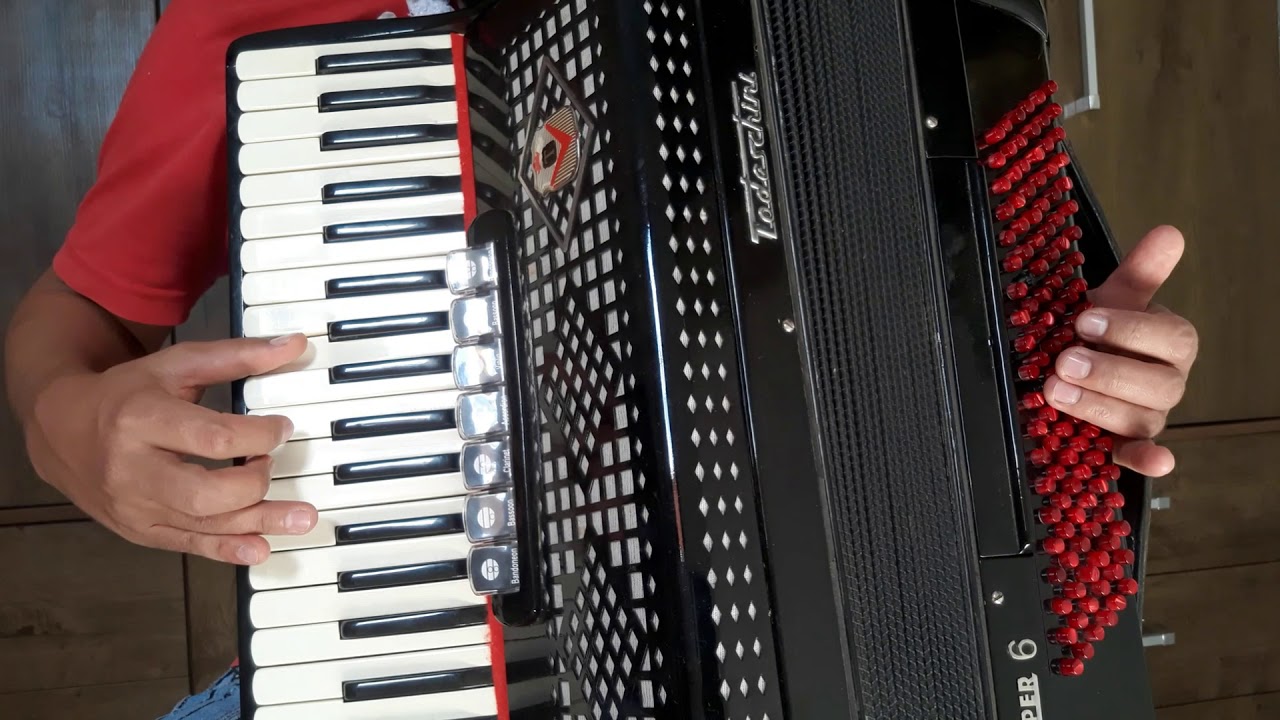 Video aula Acordeon Ela não larga eu versão #Bonde sertanejo# com dicas de bases
