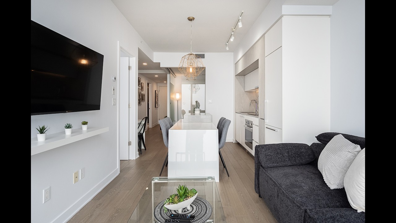 TOUR DES CANADIENS 2 - PREMIUM 2BR | MODERN LUXURY LIVING | NEAR BELL CENTRE