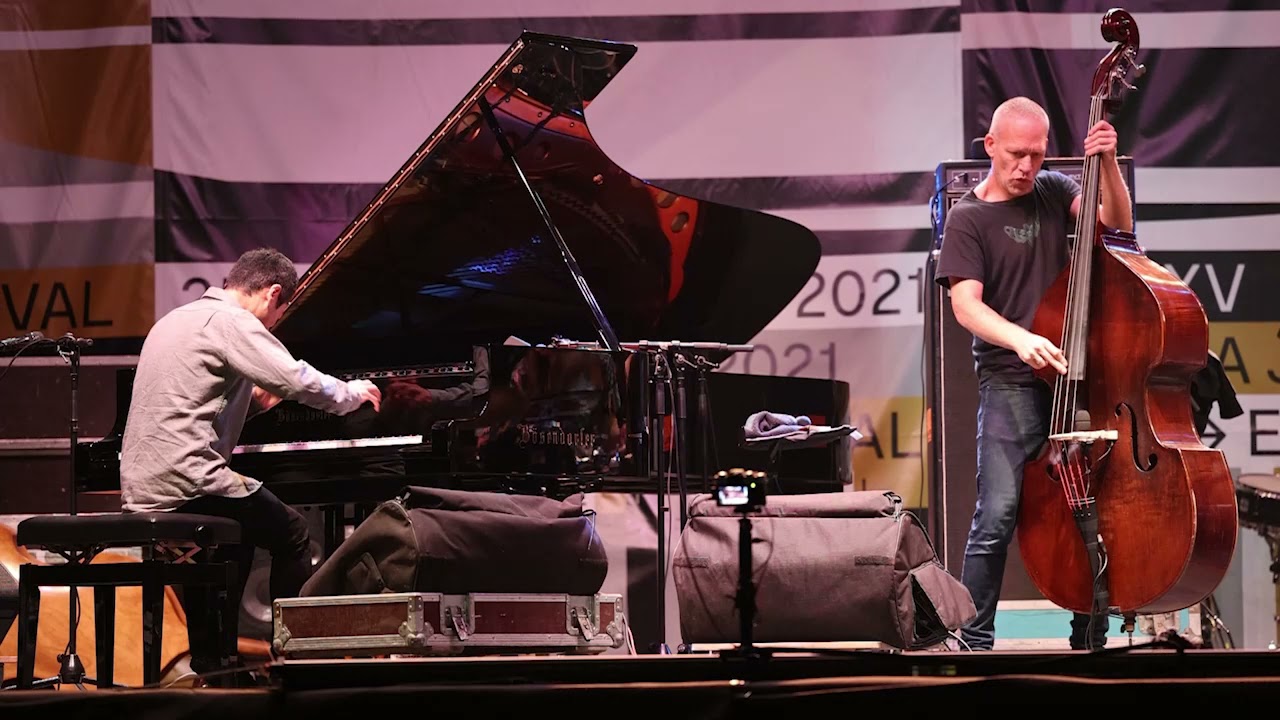 13 Avishai Cohen Trio GARANA 20210707 HD02 720p