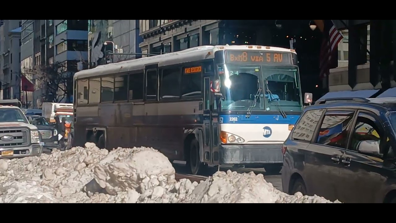 MTA BUS: 2013 MCI D4500CT on the BXM8 @ 5th Avenue & East 44th Street