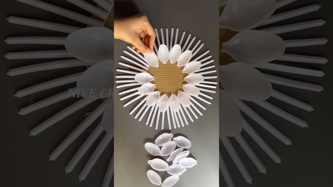 Plastic spoon craft ideas 🌻#shorts #ytshorts #trending #homedecor #craft #plasticspooncraft