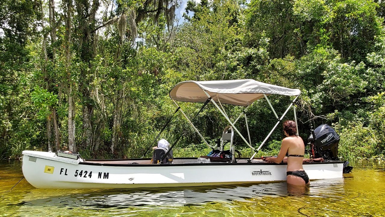 Exploring & Snorkeling the Rainbow River with a Tiny Boat
