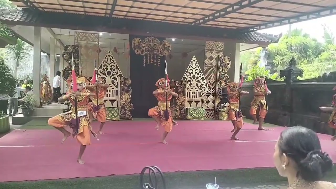 TARI WIRAYUDHA