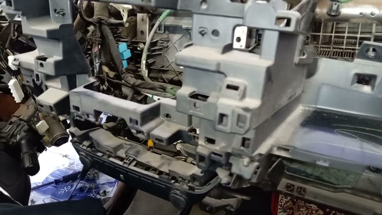 Toyota Hilux vehicle servo motor newly installed. Rahman Nawaz auto electrician 2026 