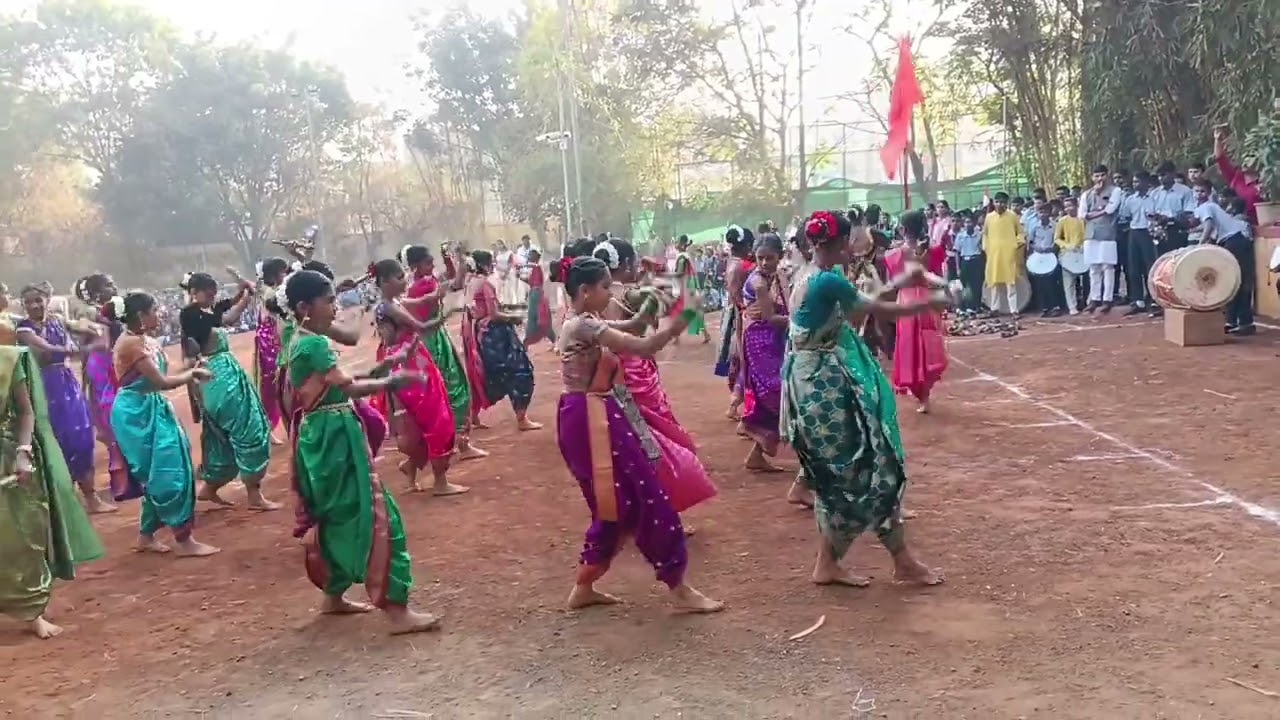 लेझिम खेळून नृत्य सादर केले आहे प्राथमिक शाळा पिंपळे गुरव शाळा क्रमांक54 व्हिडिओ 26जानेवारी#ytshort