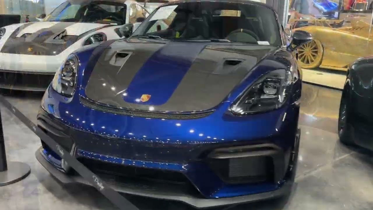 So many Paganis!!!