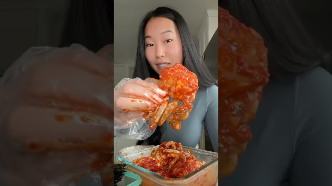 Lets make some raw marinated crab #crab #rawcrab #kimchi #esther