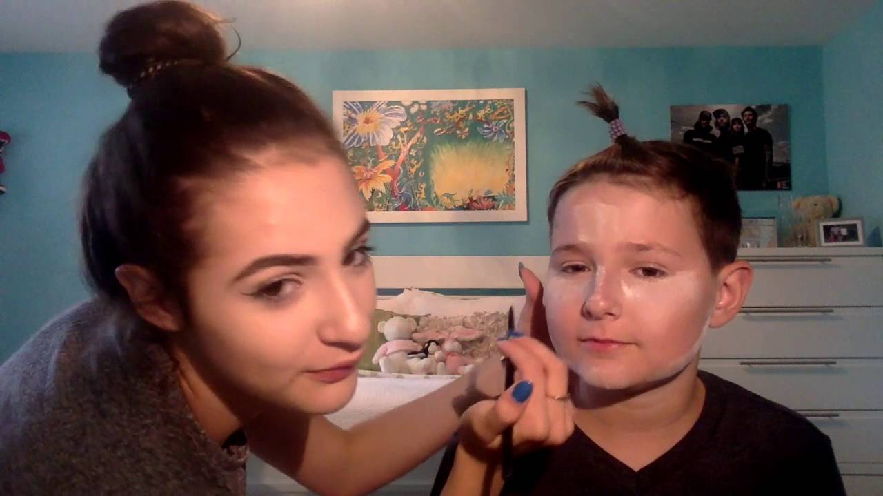MY SISTER DOES MY MAKEUP!!!