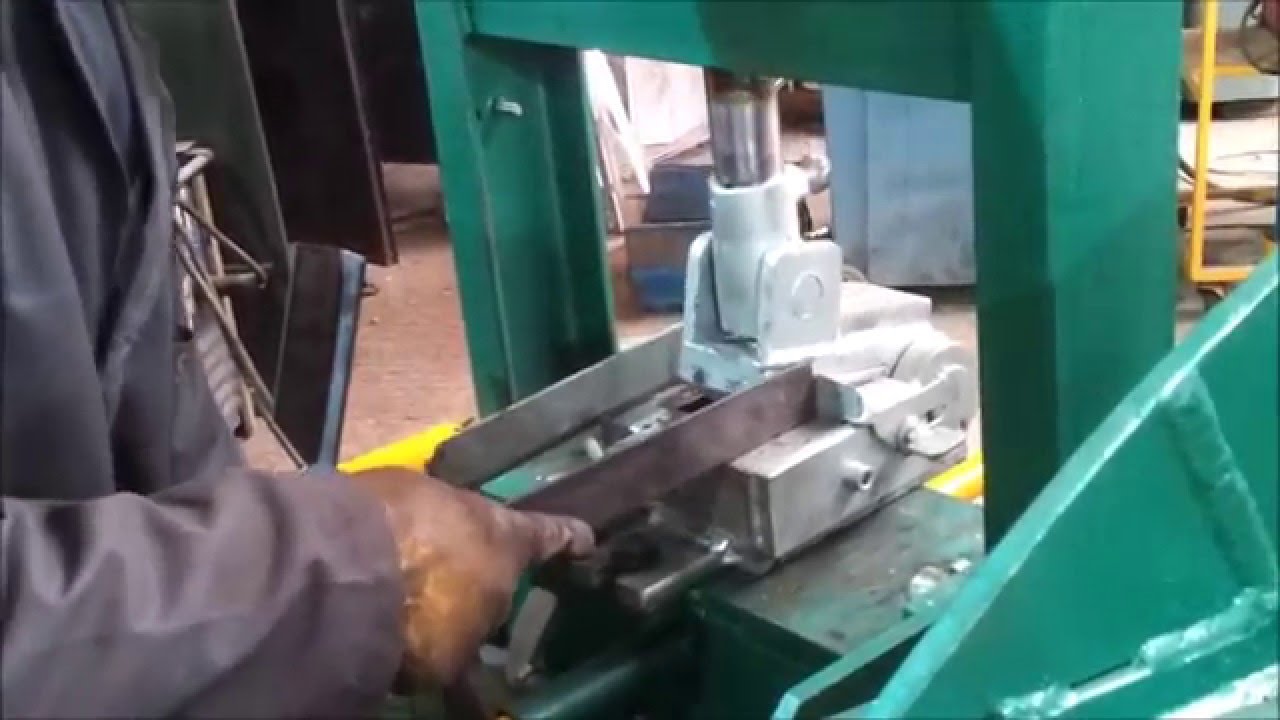 cisaille hydraullique ,coudeuse et presse multifonction (agoujil 2013)