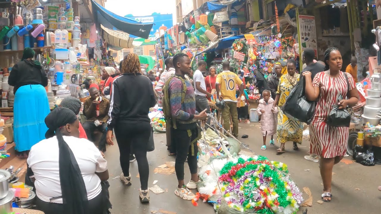 CHRISTMAS FEVER INSIDE KAMPALA CITY UGANDA🇺🇬 AFRICA 🌍