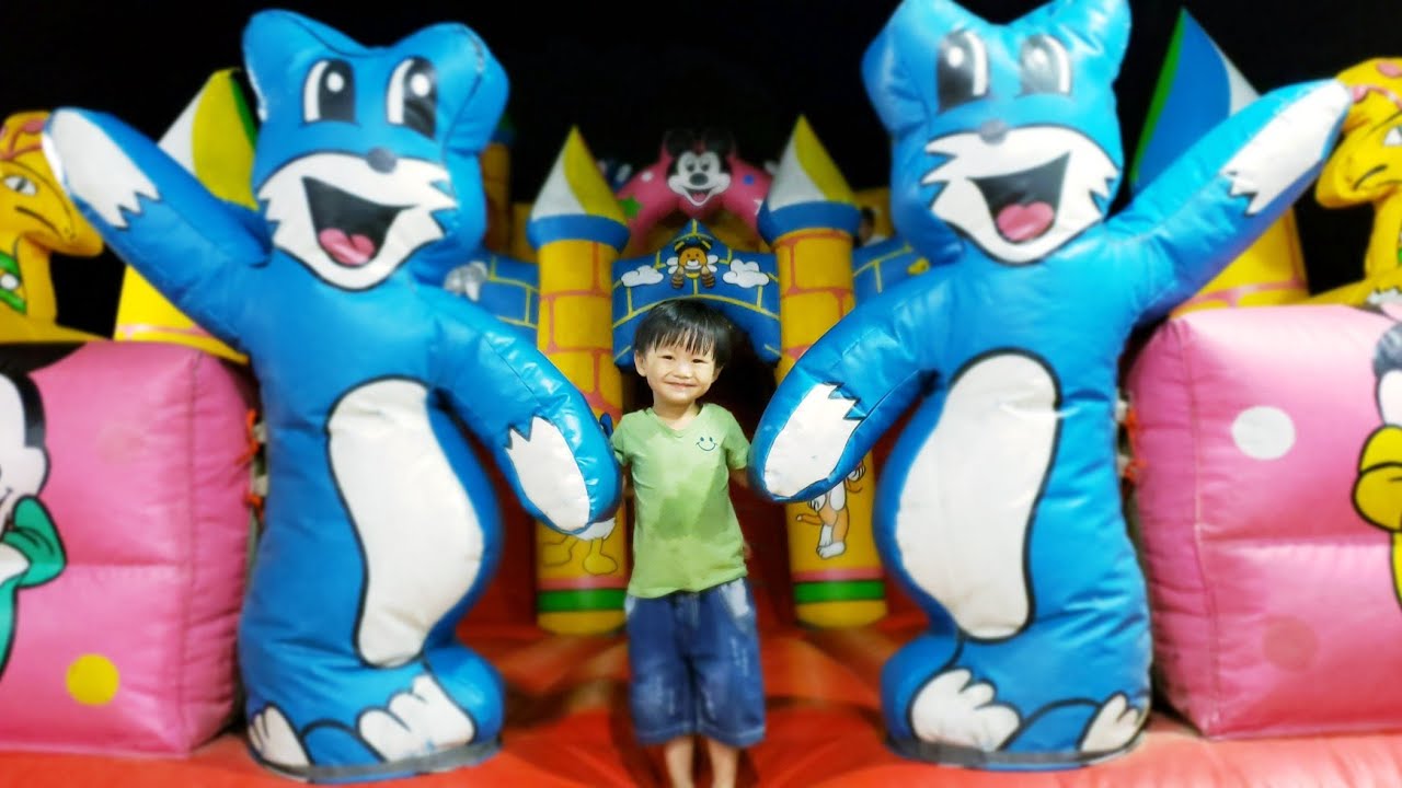Đồ chơi trẻ em ❤️ Tin Siêu Còi và anh Hai được mẹ đưa đi chơi ở khu vui chơi