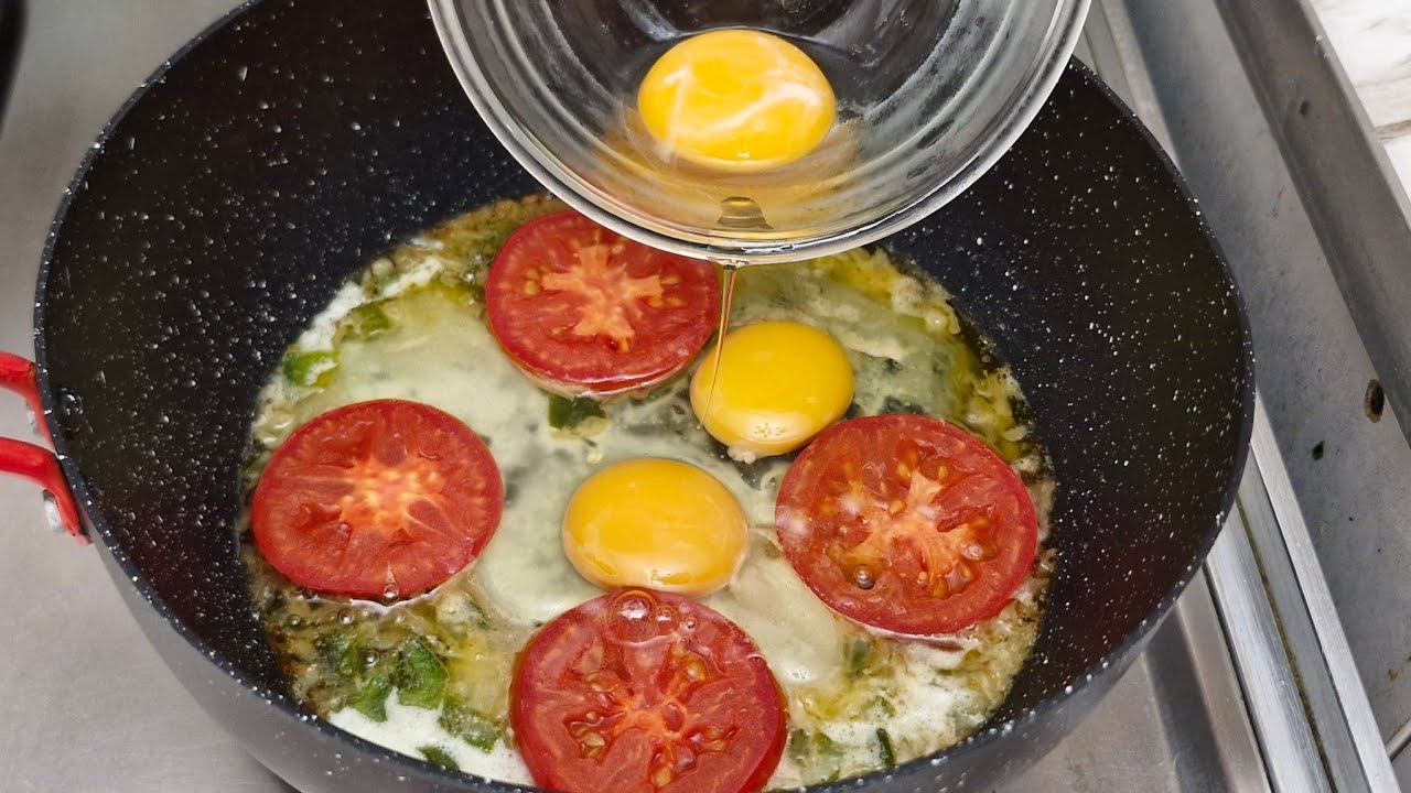 How to make a delicious tomato omelette that you'll want to eat every day!!