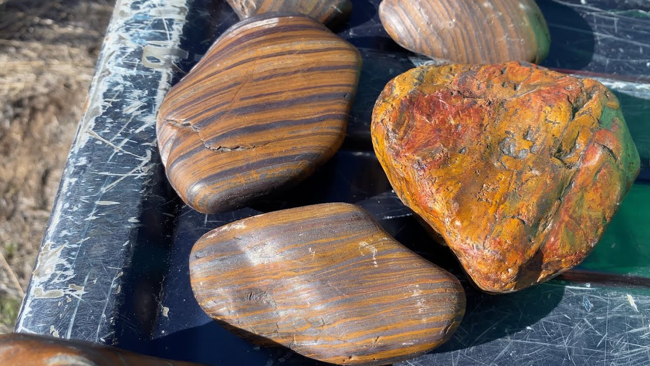 Wyoming Stone Ranger and the BANDED IRON BANDIT