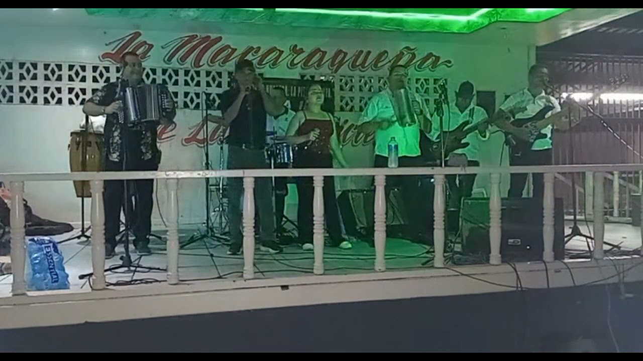 Javier Morales El aguacil Tema: Quiero una aventura contigo 