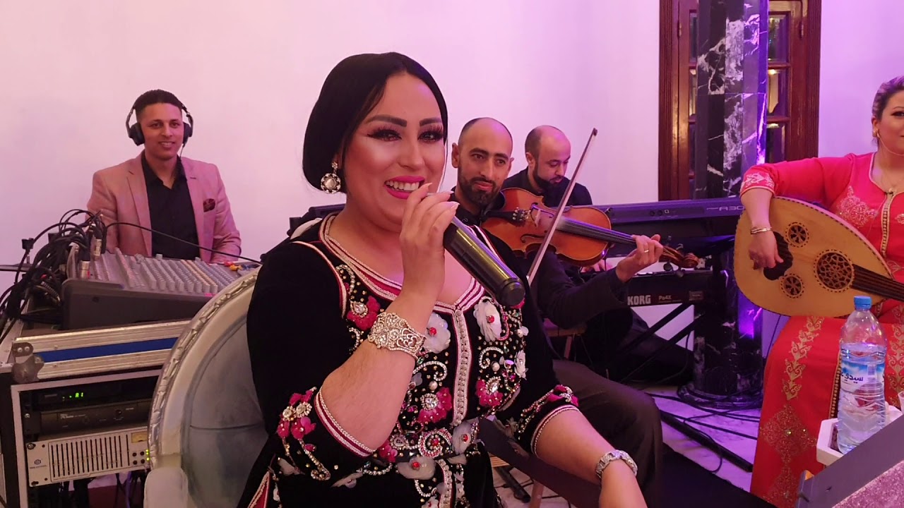 الفنانة فاطمة الزهراء البراق #طنجة #المغرب 🇲🇦