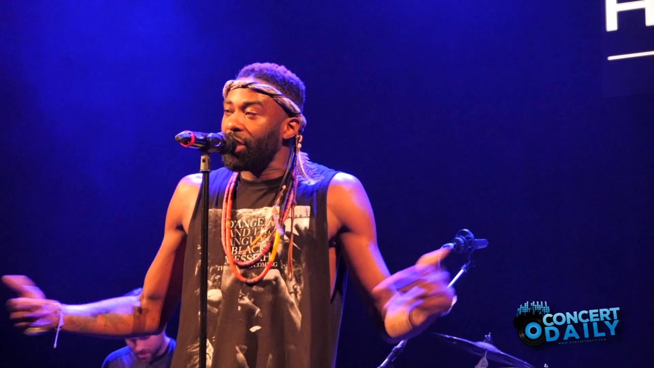 Aaron Camper performs 