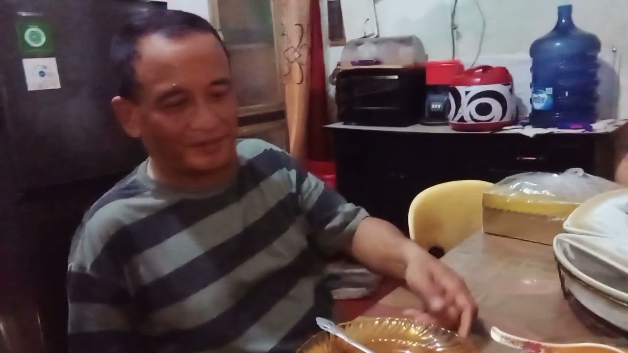 Roti jala ala mak yik buat keluarga