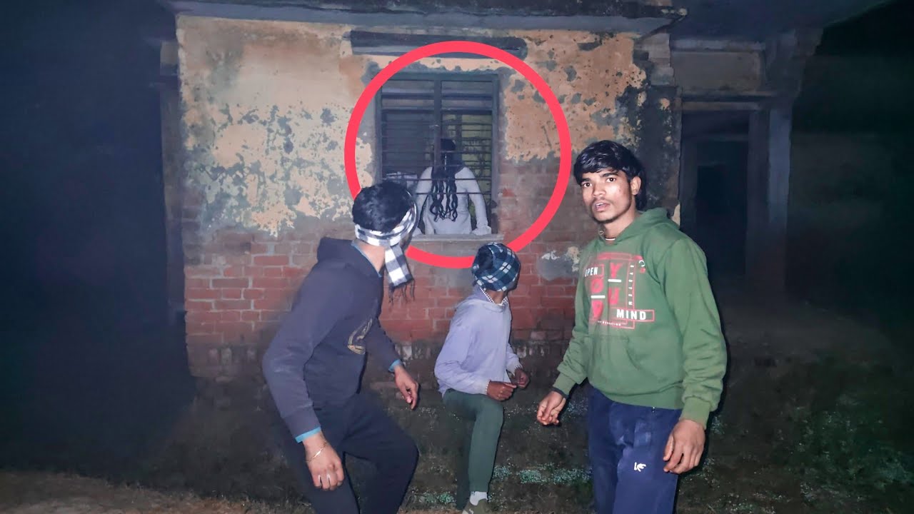 Ghost seen in the ruins in the middle of the forest👹 Most Scery Ghost Seen this House #viralvideo  