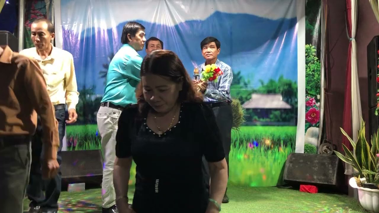 (Tc) Mùa Hoa Đào : Anh Liêm & Anh Út 