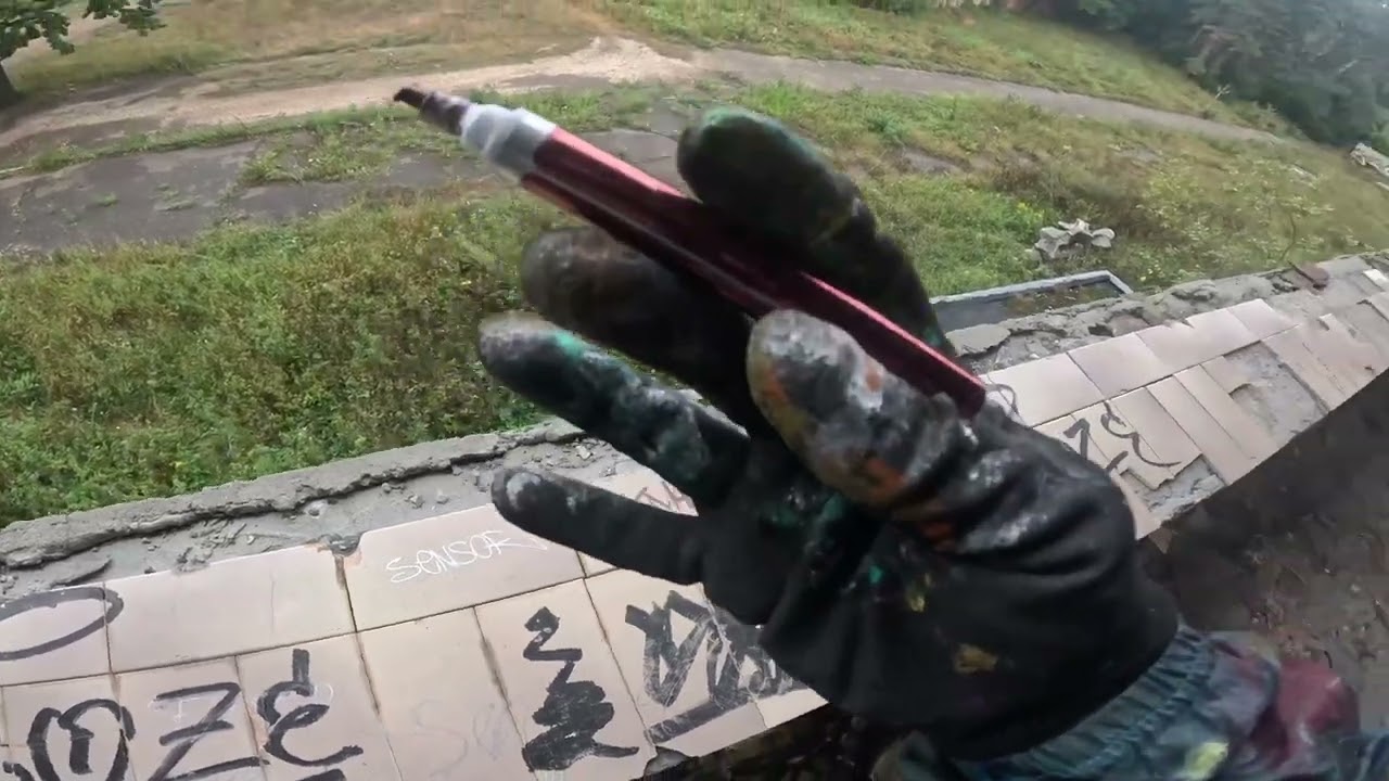 Graffiti review with Wekman // Krylon Leafing pens. Metallic