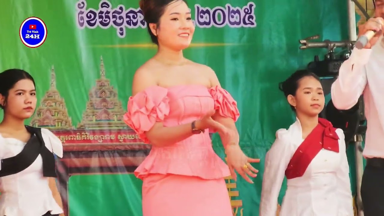 ចម្រៀងខ្មែរកម្ពុជាក្រោម។ - Nhac khmer rom kontrum
