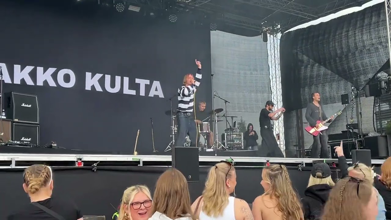 Jaakko Kulta - Janne paina kaasua live Suomipop Festivaali 2025 Jyväskylä