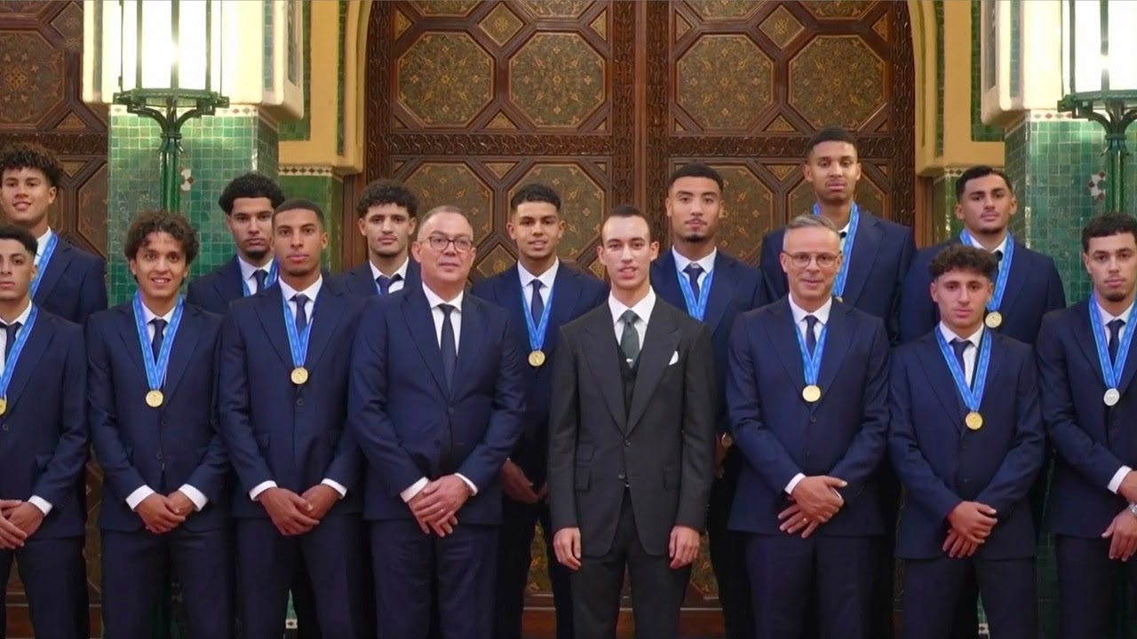 صاحب السمو الملكي ولي العهد الأمير مولاي الحسن يستقبل أعضاء المنتخب الوطني أقل من 20سنة