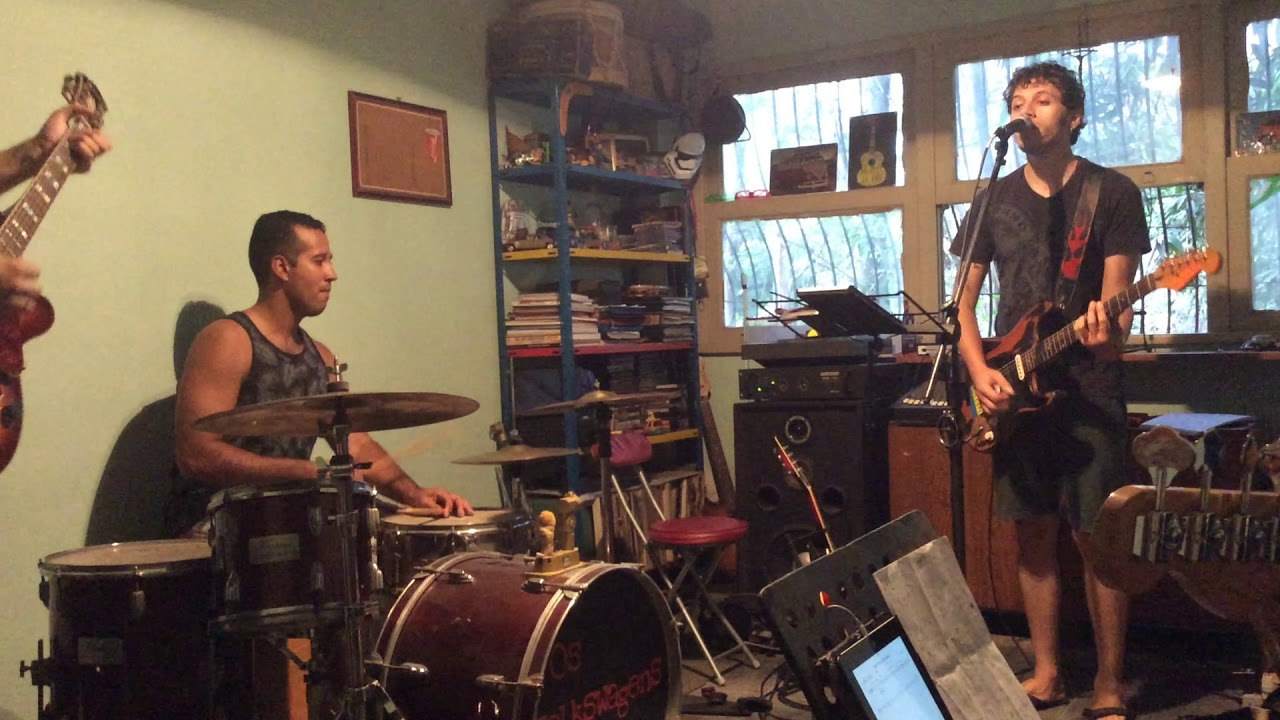Ando meio Desligado (Mutantes) - Ensaio.