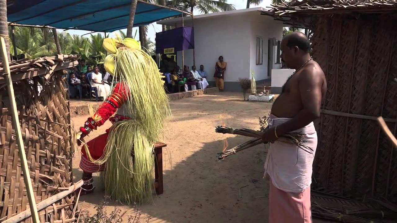 Gulikan Theyyam (Travel Kannur Kerala Videos)