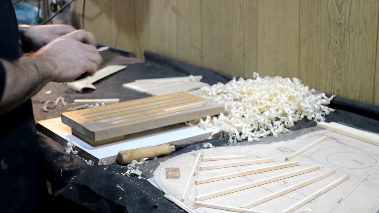 Construcción de una  tapa armónica- Guitarra Clásica Luthier