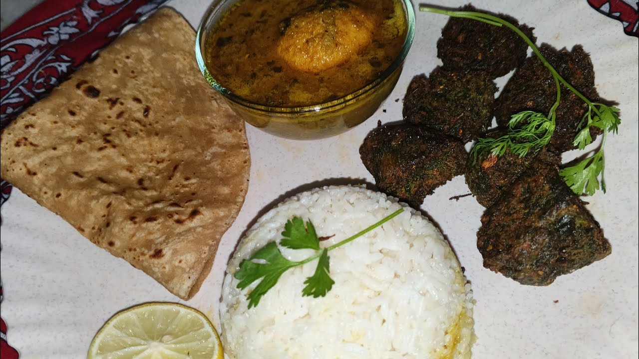 Anda white gravy + kothambir vade .. MUST WATCHED 💞