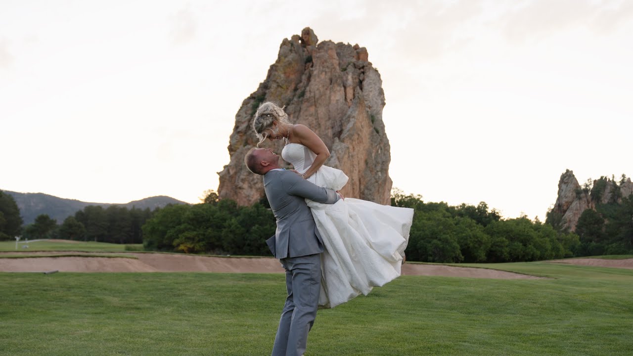 Romantic Perry Park Country Club Wedding | Alexie & Van