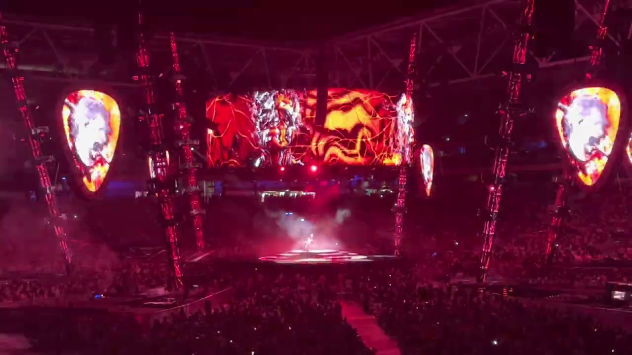 Ed Sheeran - Bloodstream Live: THE god tier moment (mathematics tour)