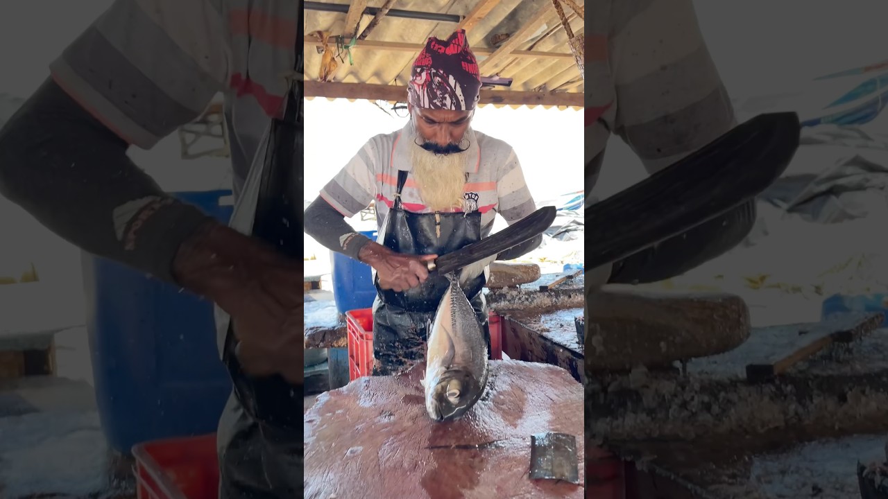 AMAZING Trevally Fish Cutting Mastery! 🫨 EXPERT Knife Skills at Village Fish Market #fishcutting